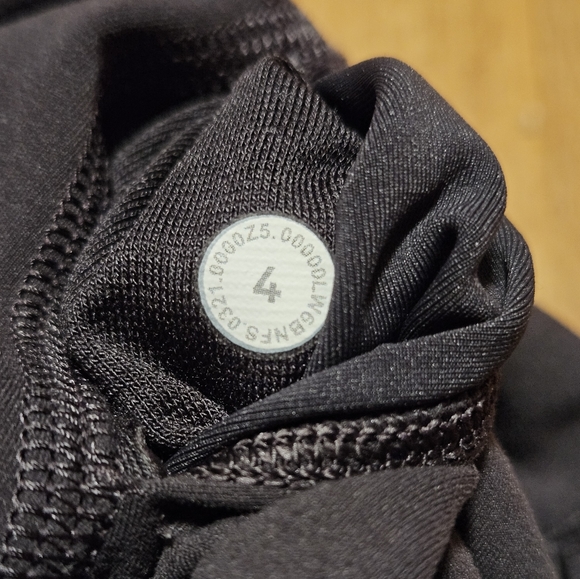 Lululemon Wunder Train High Rise Crop 21" Graphite Grey Size 4 - Picture 8 of 8